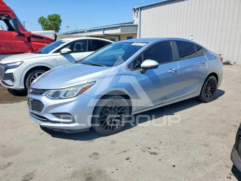 2017 Chevrolet Cruze photo