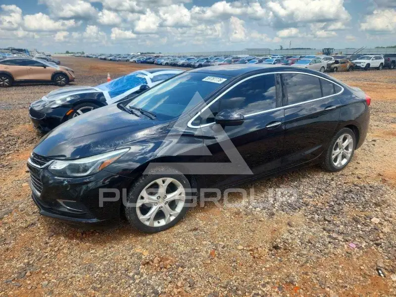 2017 Chevrolet Cruze photo