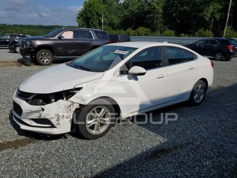 2017 Chevrolet Cruze фото