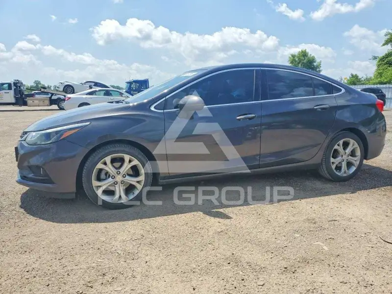 2017 Chevrolet Cruze photo