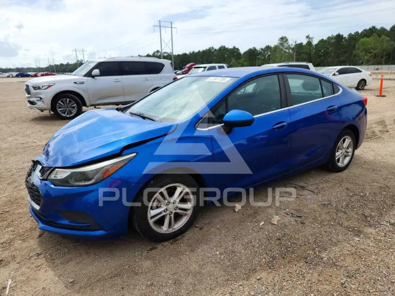 2017 Chevrolet Cruze photo