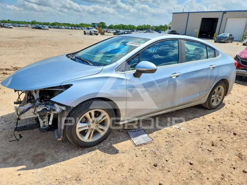 2017 Chevrolet Cruze photo