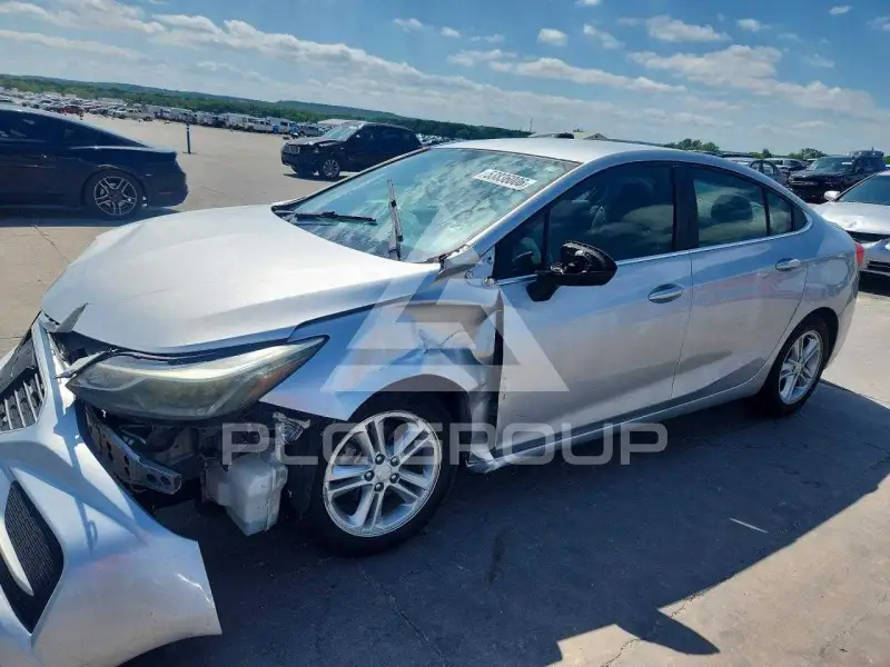 2017 Chevrolet Cruze фото