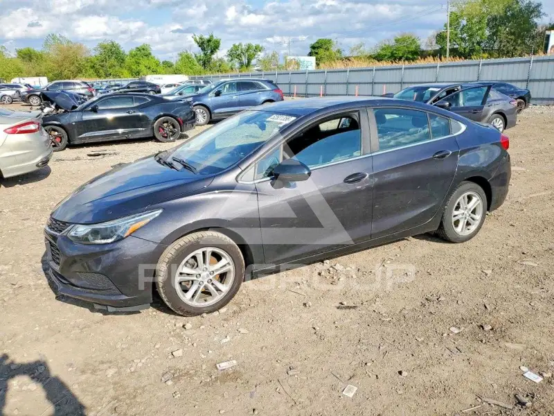 2017 Chevrolet Cruze фото