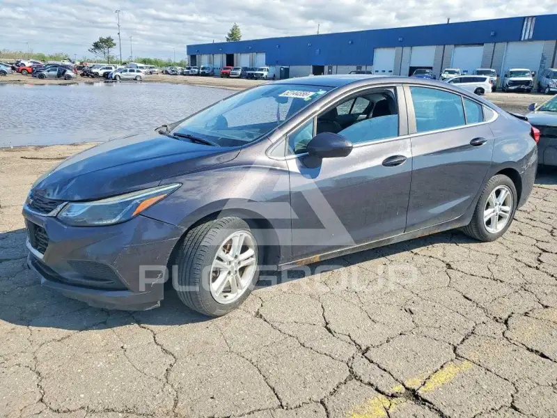 2017 Chevrolet Cruze photo