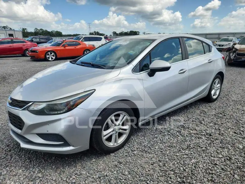2017 Chevrolet Cruze photo