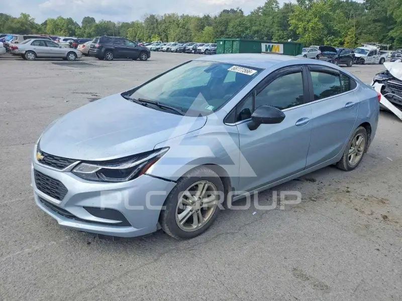 2017 Chevrolet Cruze photo