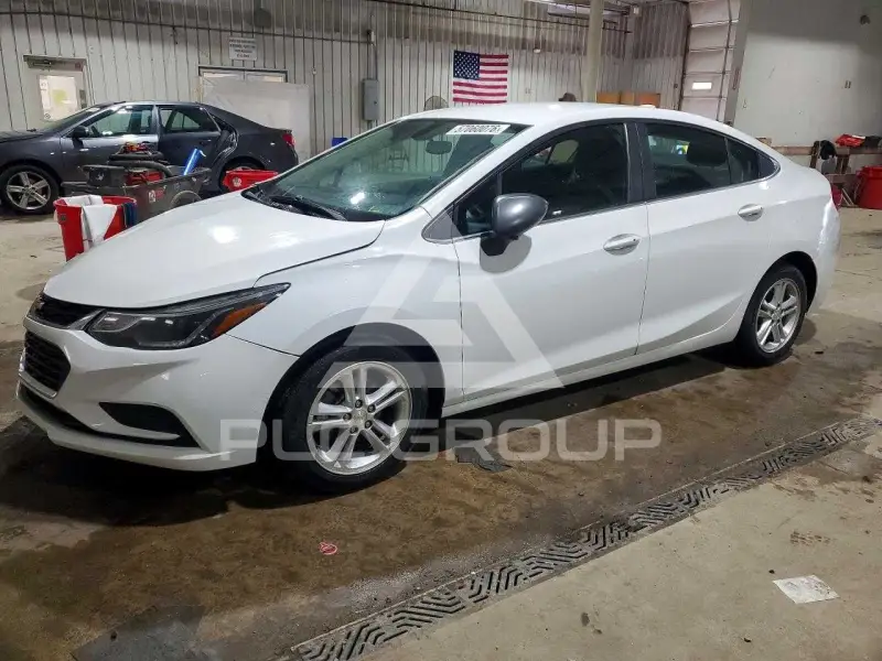 2017 Chevrolet Cruze фото