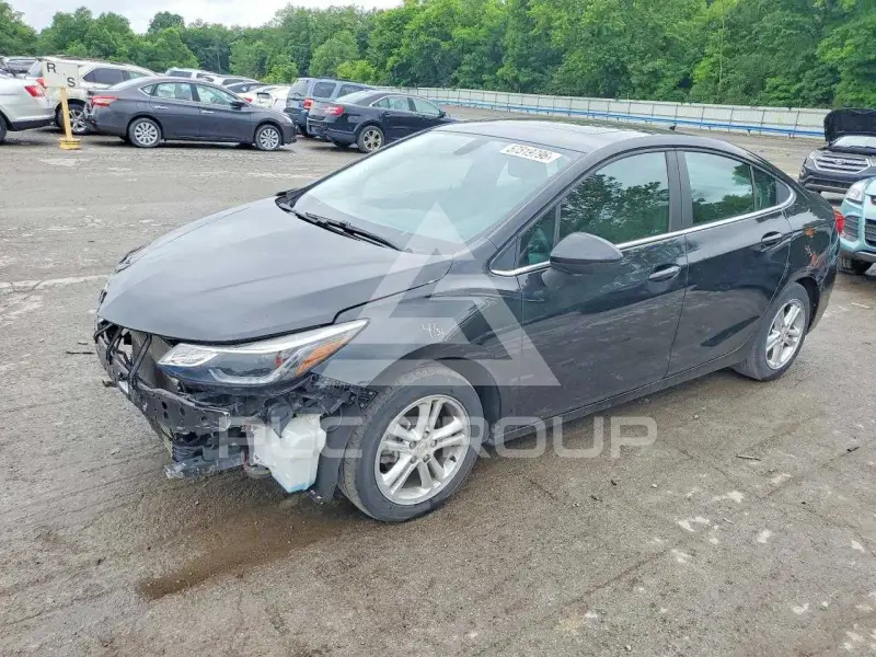 2017 Chevrolet Cruze photo