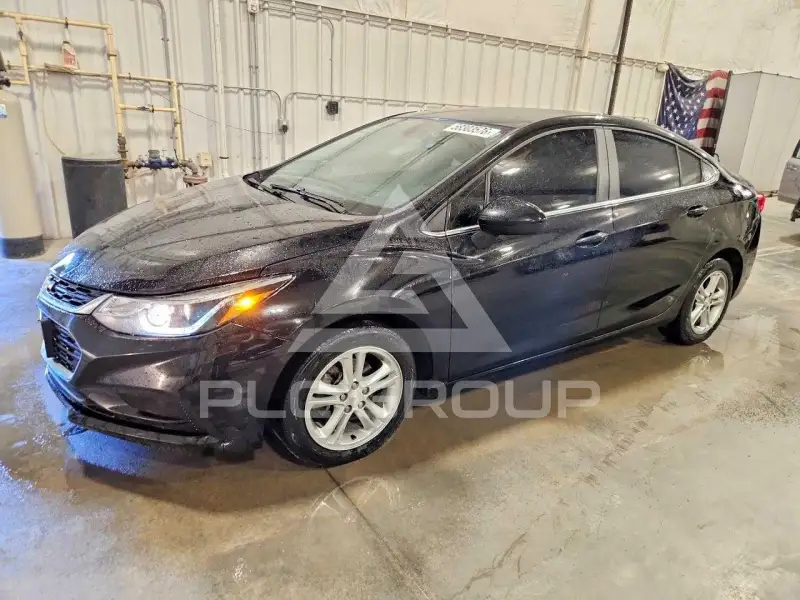 2017 Chevrolet Cruze photo