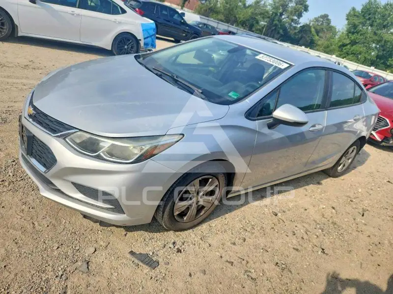 2017 Chevrolet Cruze photo