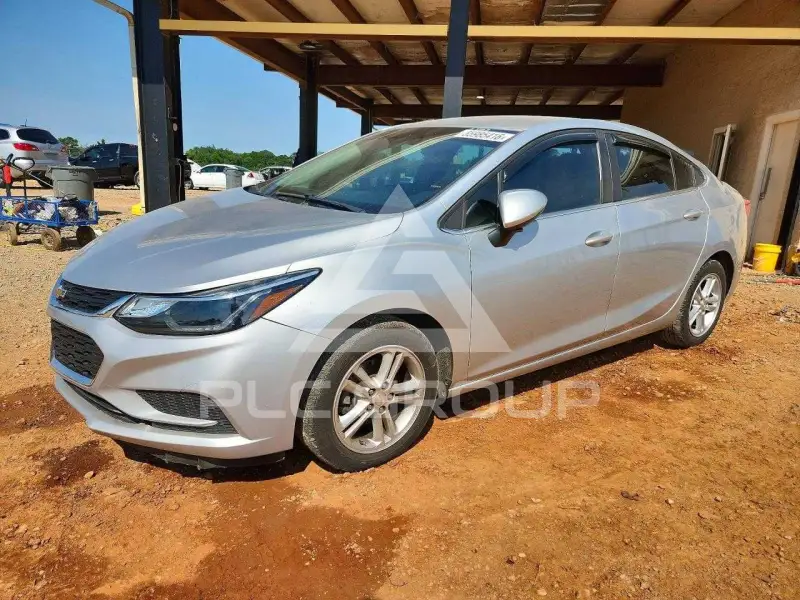 2017 Chevrolet Cruze photo