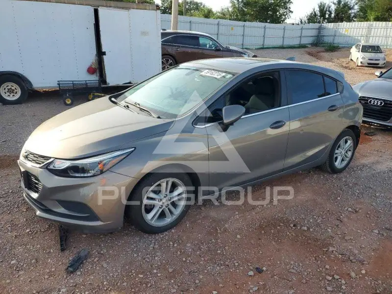 2017 Chevrolet Cruze photo