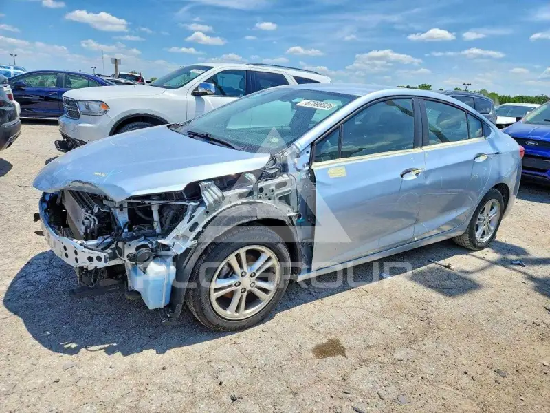 2017 Chevrolet Cruze photo