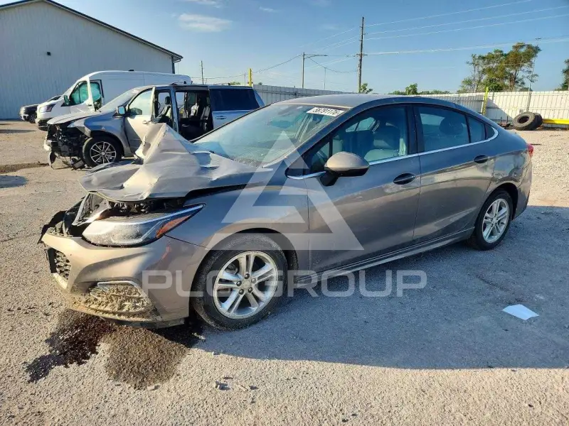 2017 Chevrolet Cruze фото