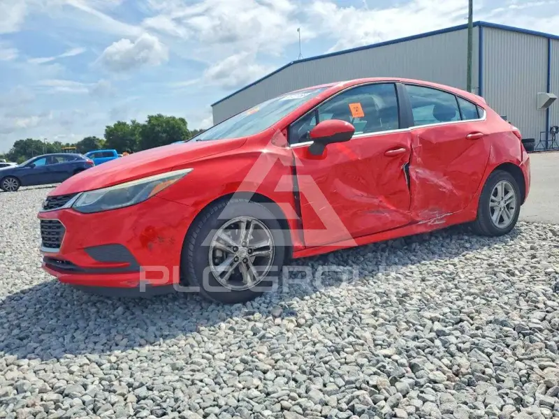 2017 Chevrolet Cruze photo