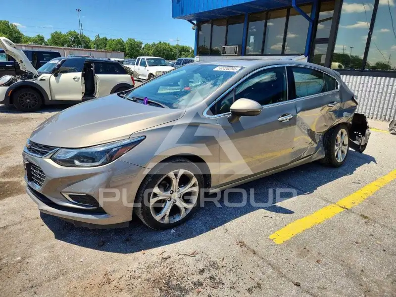 2017 Chevrolet Cruze photo