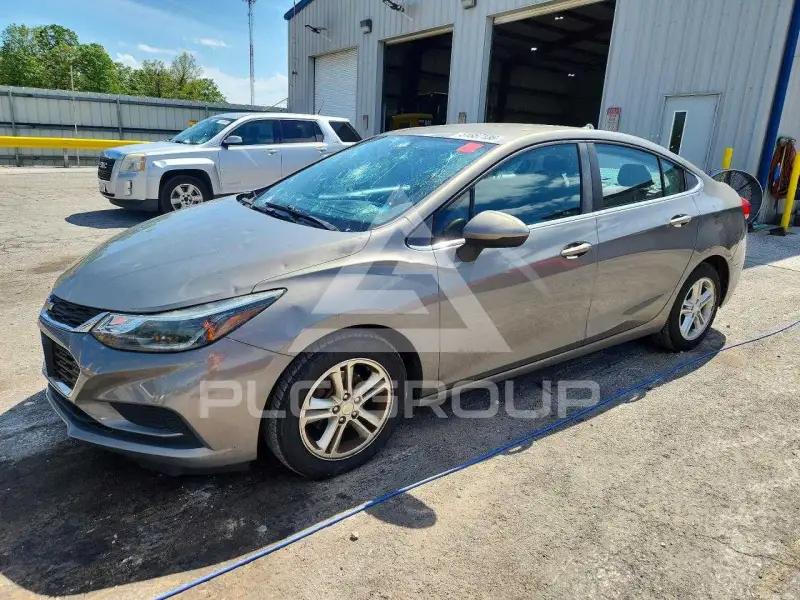 2017 Chevrolet Cruze photo