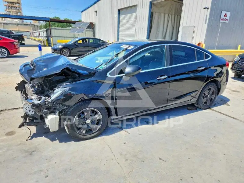 2017 Chevrolet Cruze photo