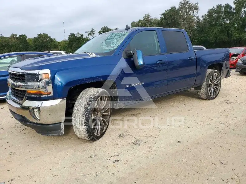 2017 Chevrolet Silverado photo