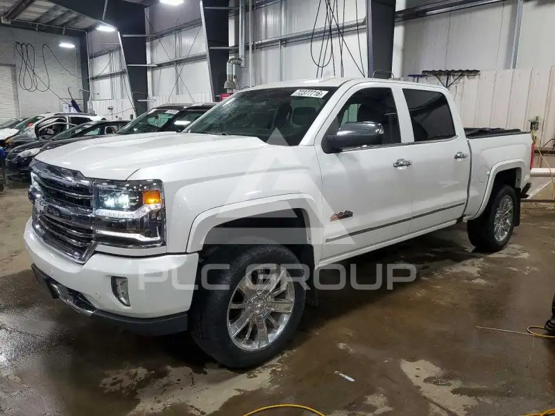 2017 Chevrolet Silverado photo