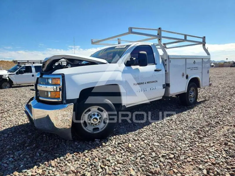 2017 Chevrolet Silverado фото