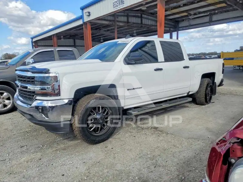 2017 Chevrolet Silverado фото