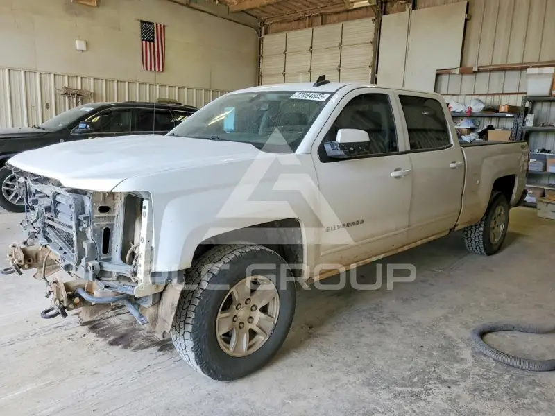 2017 Chevrolet Silverado фото