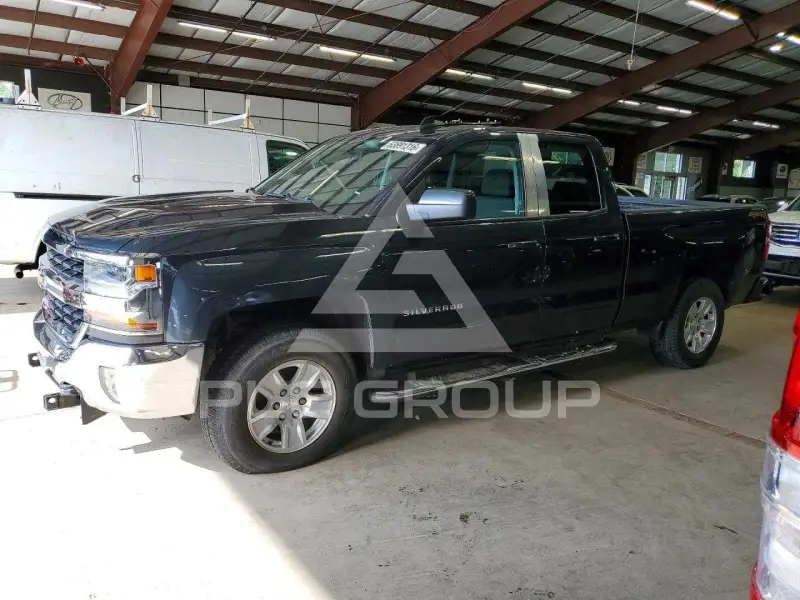 2017 Chevrolet Silverado фото