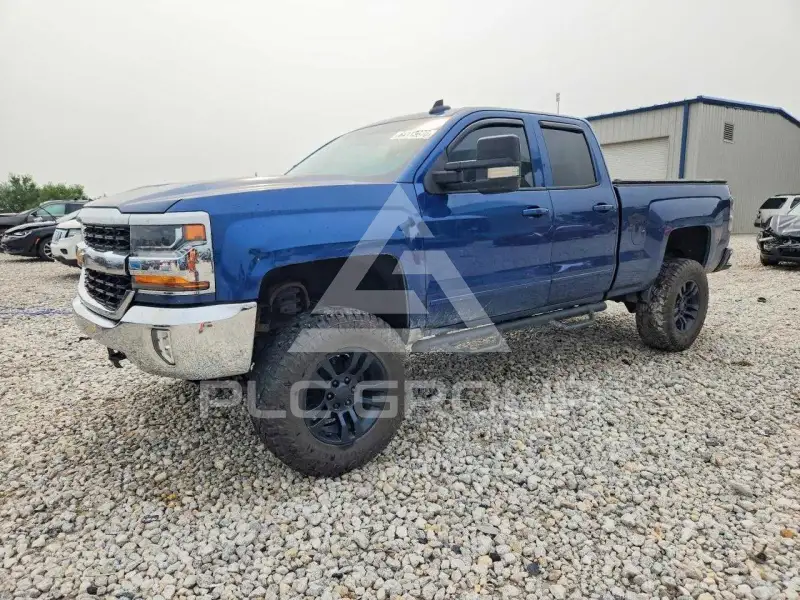 2017 Chevrolet Silverado photo