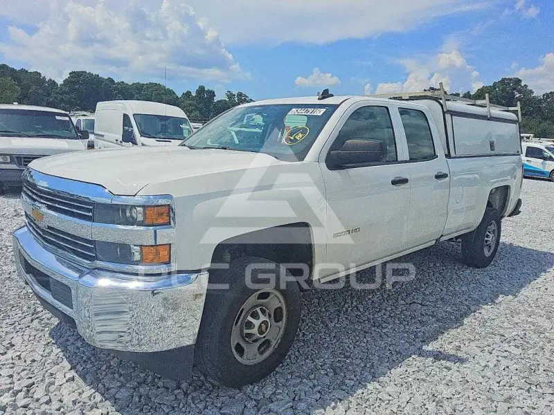 2017 Chevrolet Silverado фото