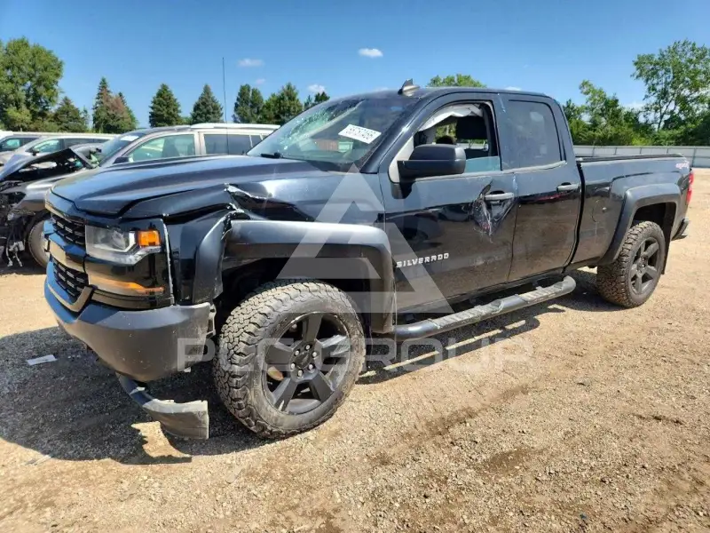 2017 Chevrolet Silverado фото