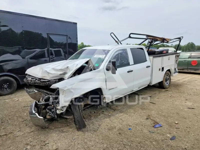 2017 Chevrolet Silverado photo