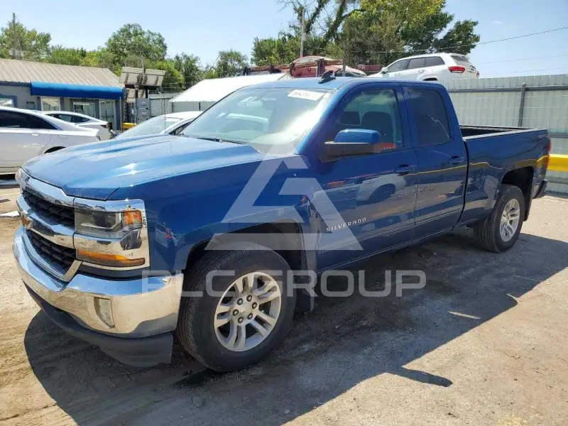2017 Chevrolet Silverado photo