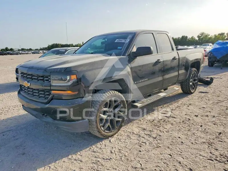 2017 Chevrolet Silverado фото