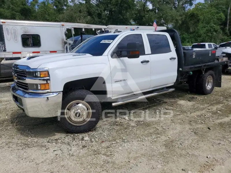 2017 Chevrolet Silverado photo