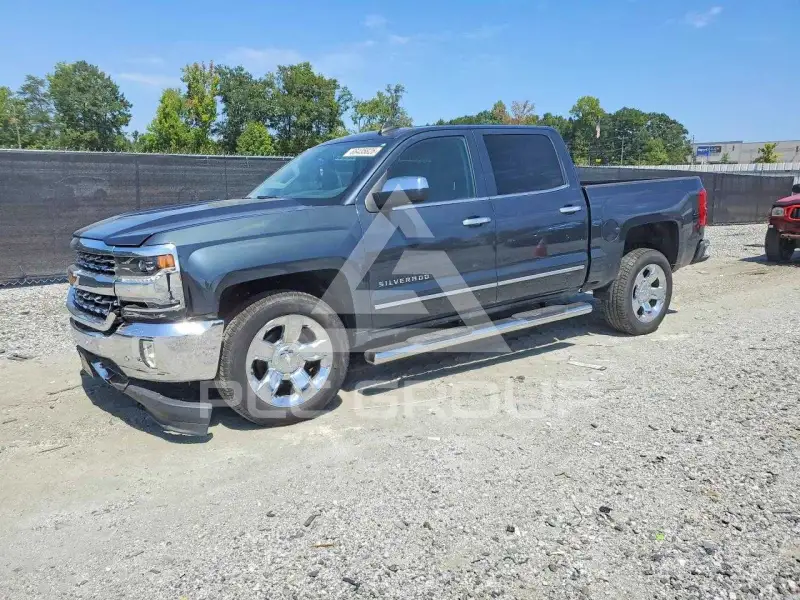 2017 Chevrolet Silverado фото