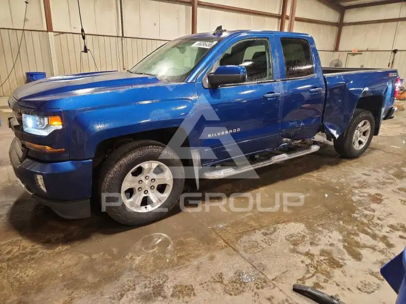 2017 Chevrolet Silverado photo