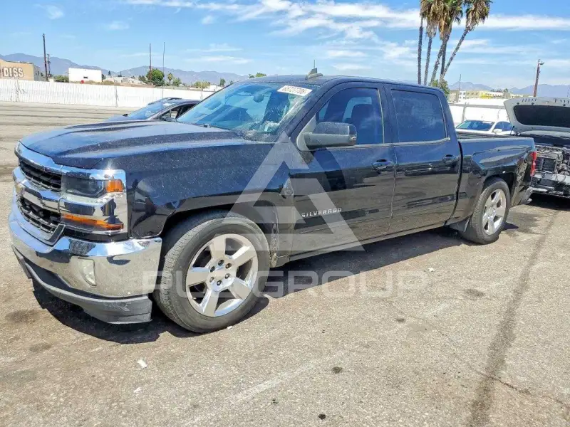 2017 Chevrolet Silverado фото