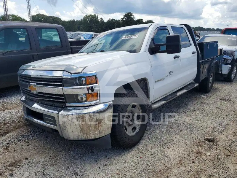 2017 Chevrolet Silverado photo