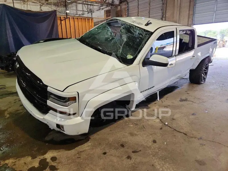 2017 Chevrolet Silverado photo