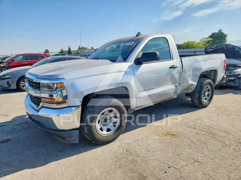 2017 Chevrolet Silverado photo