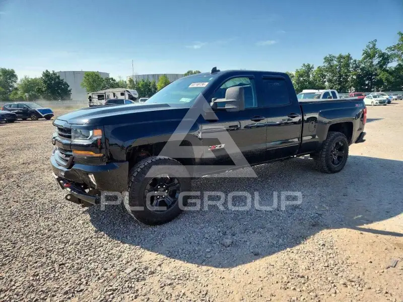 2017 Chevrolet Silverado фото