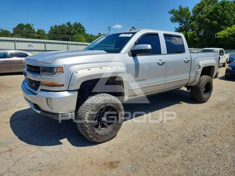 2017 Chevrolet Silverado фото
