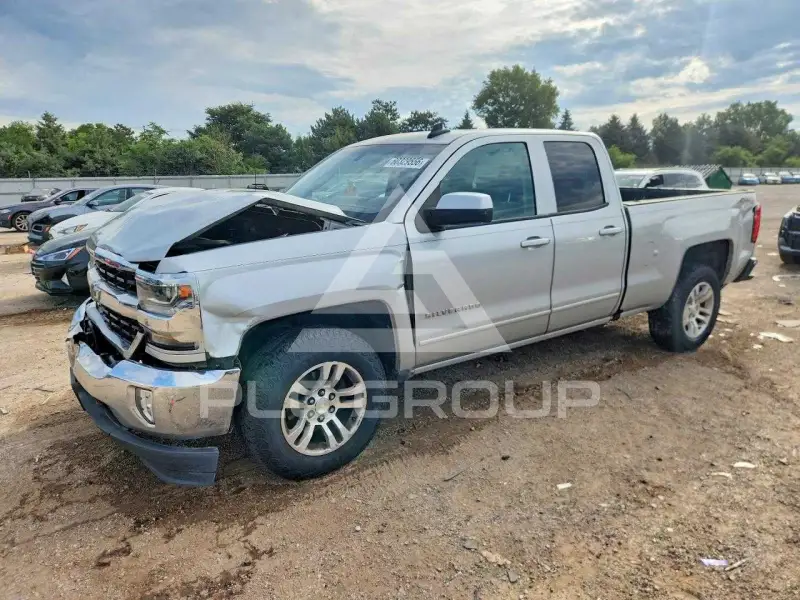 2017 Chevrolet Silverado photo