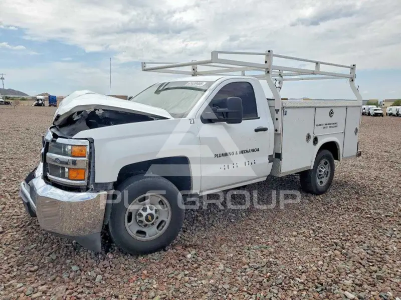 2017 Chevrolet Silverado фото