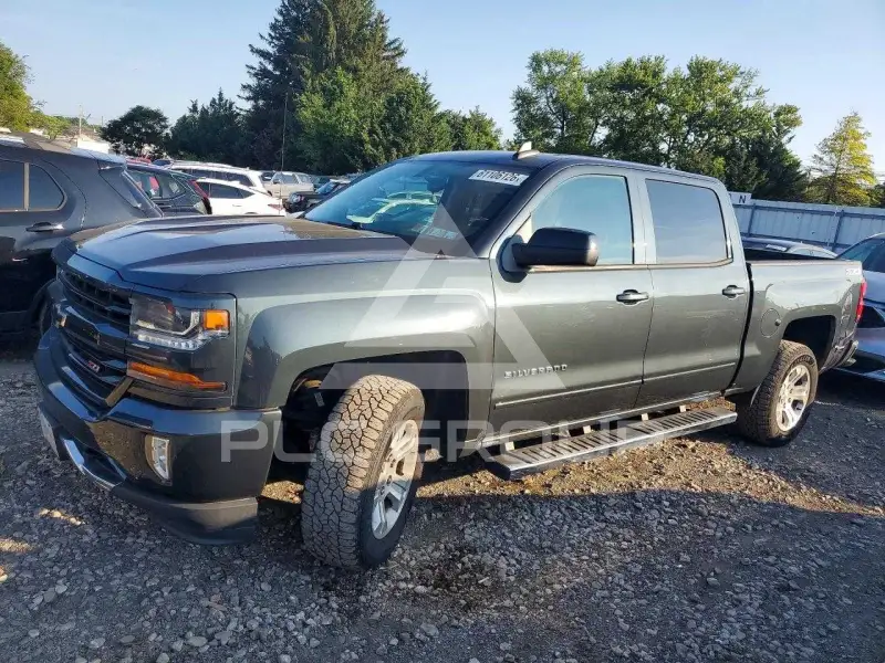 2017 Chevrolet Silverado фото