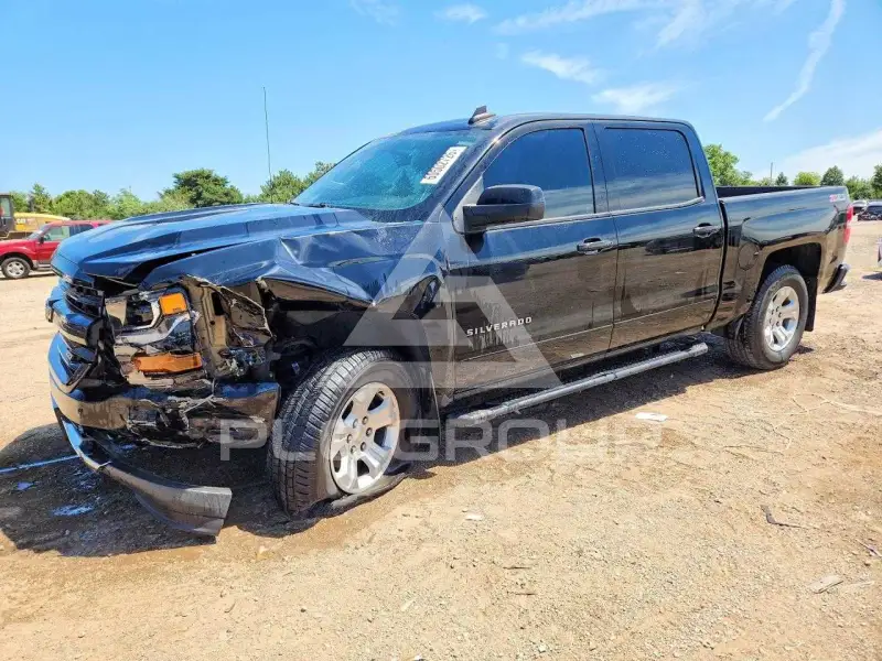 2017 Chevrolet Silverado photo