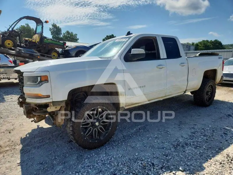 2017 Chevrolet Silverado фото