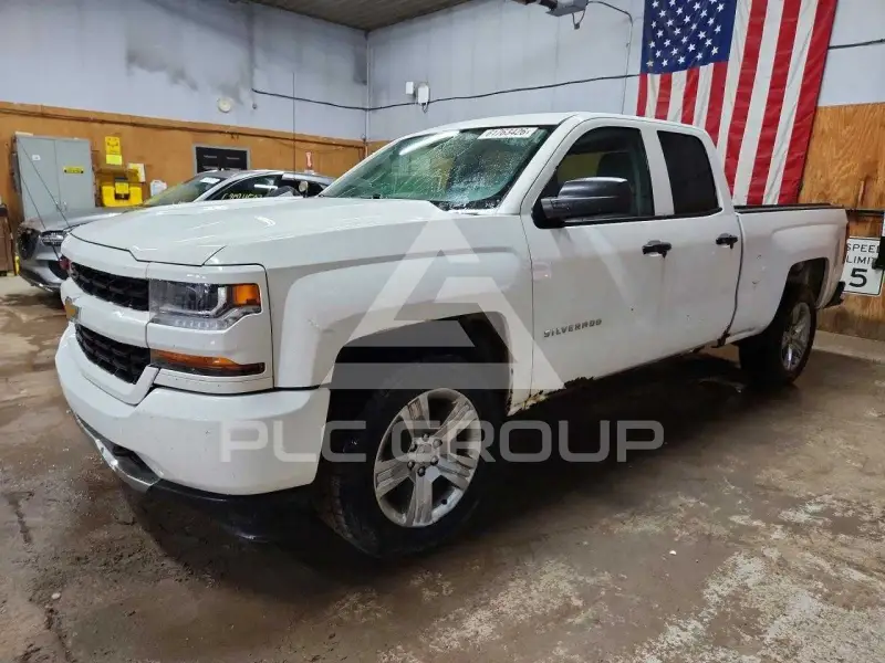 2017 Chevrolet Silverado фото